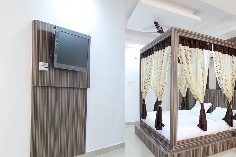 Hotel Maharaja Katra  Zimmer foto